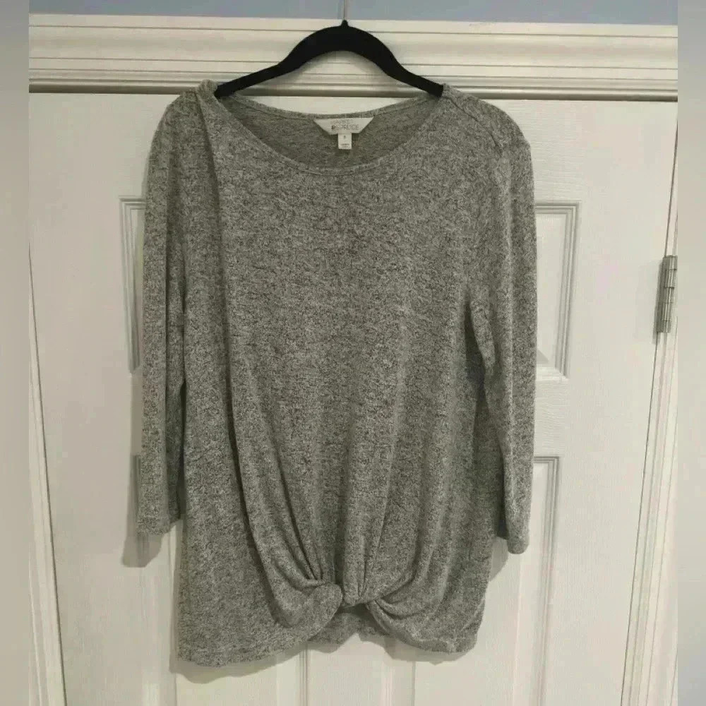 Super Soft Heather grey Long Sleeve Top - Size Medium